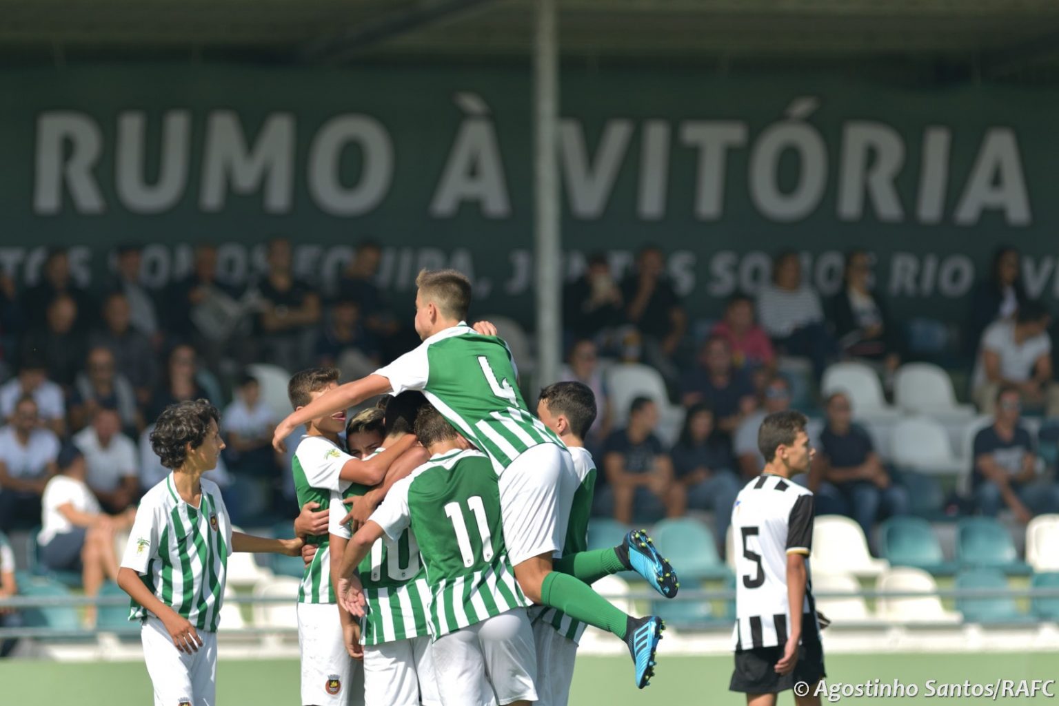 Sub-15: De volta às vitórias com goleada - Rio Ave Futebol ...